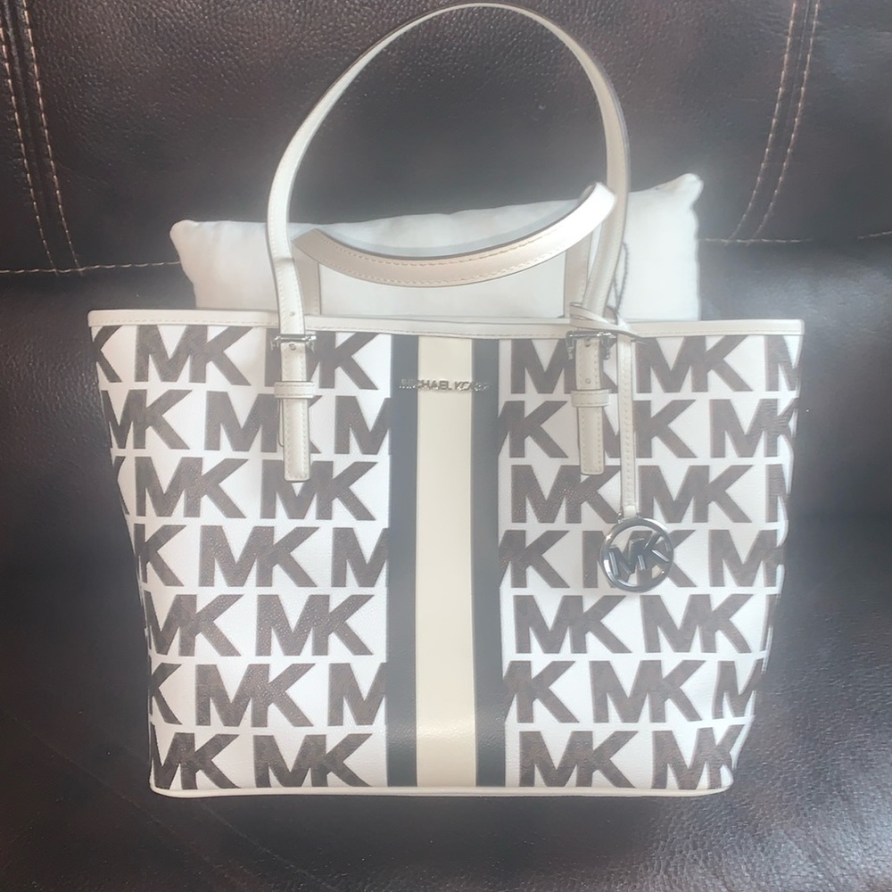 Michael Kors shoulder purse